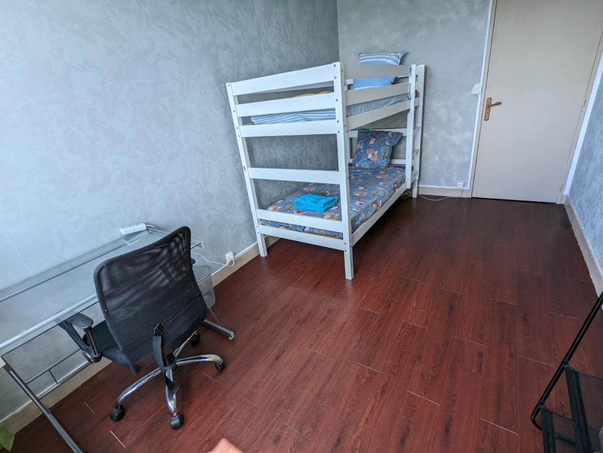 Bellejoie - Appartement T3 - Parking gratuit - Wifi Poitiers Buitenkant foto