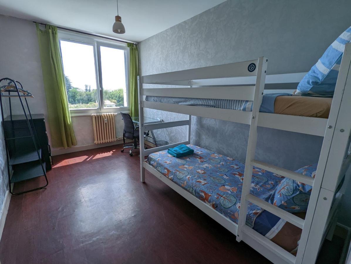Bellejoie - Appartement T3 - Parking gratuit - Wifi Poitiers Buitenkant foto