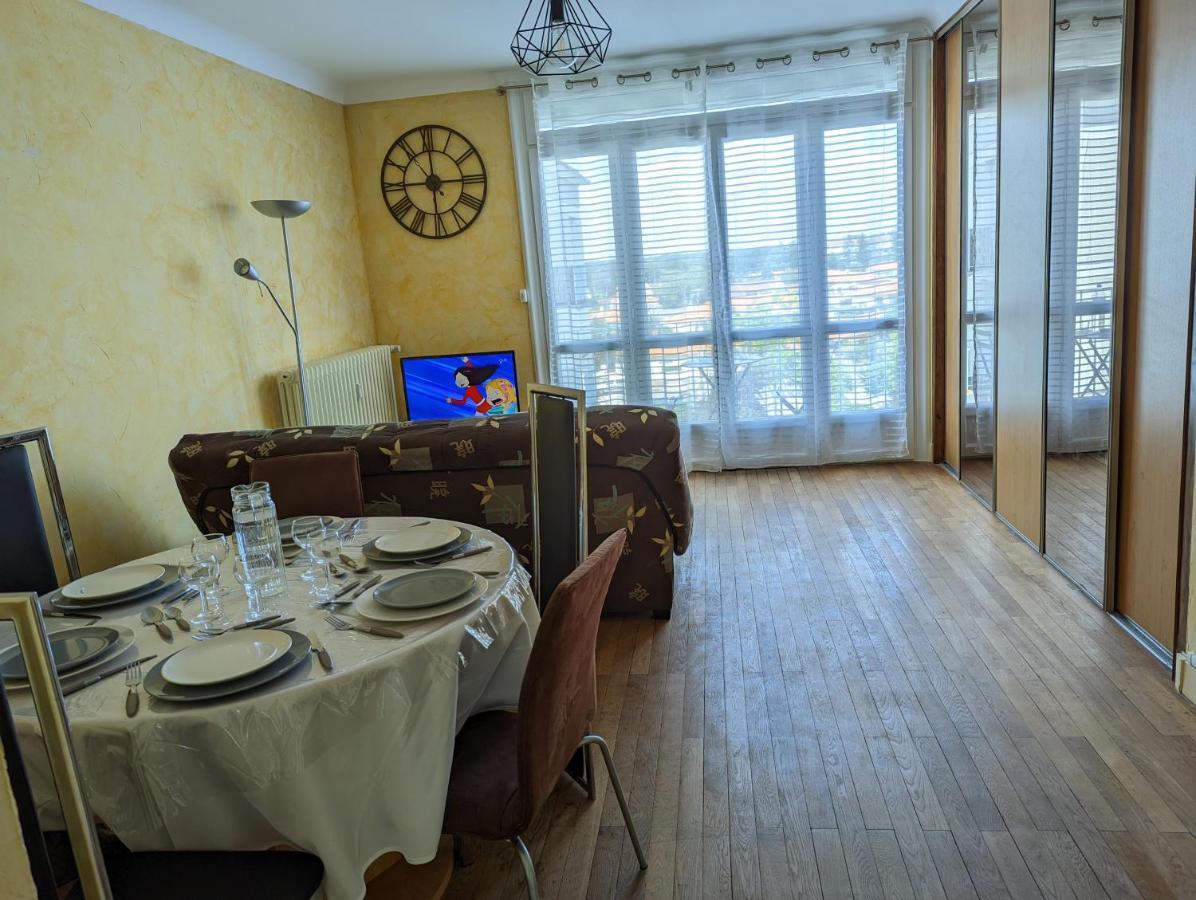 Bellejoie - Appartement T3 - Parking gratuit - Wifi Poitiers Buitenkant foto