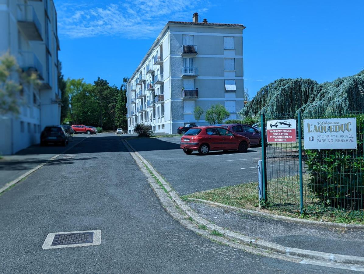 Bellejoie - Appartement T3 - Parking gratuit - Wifi Poitiers Buitenkant foto