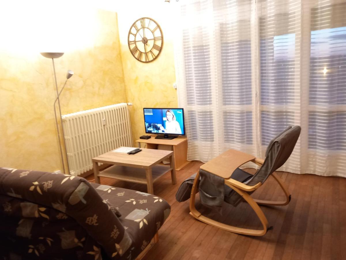 Bellejoie - Appartement T3 - Parking gratuit - Wifi Poitiers Buitenkant foto