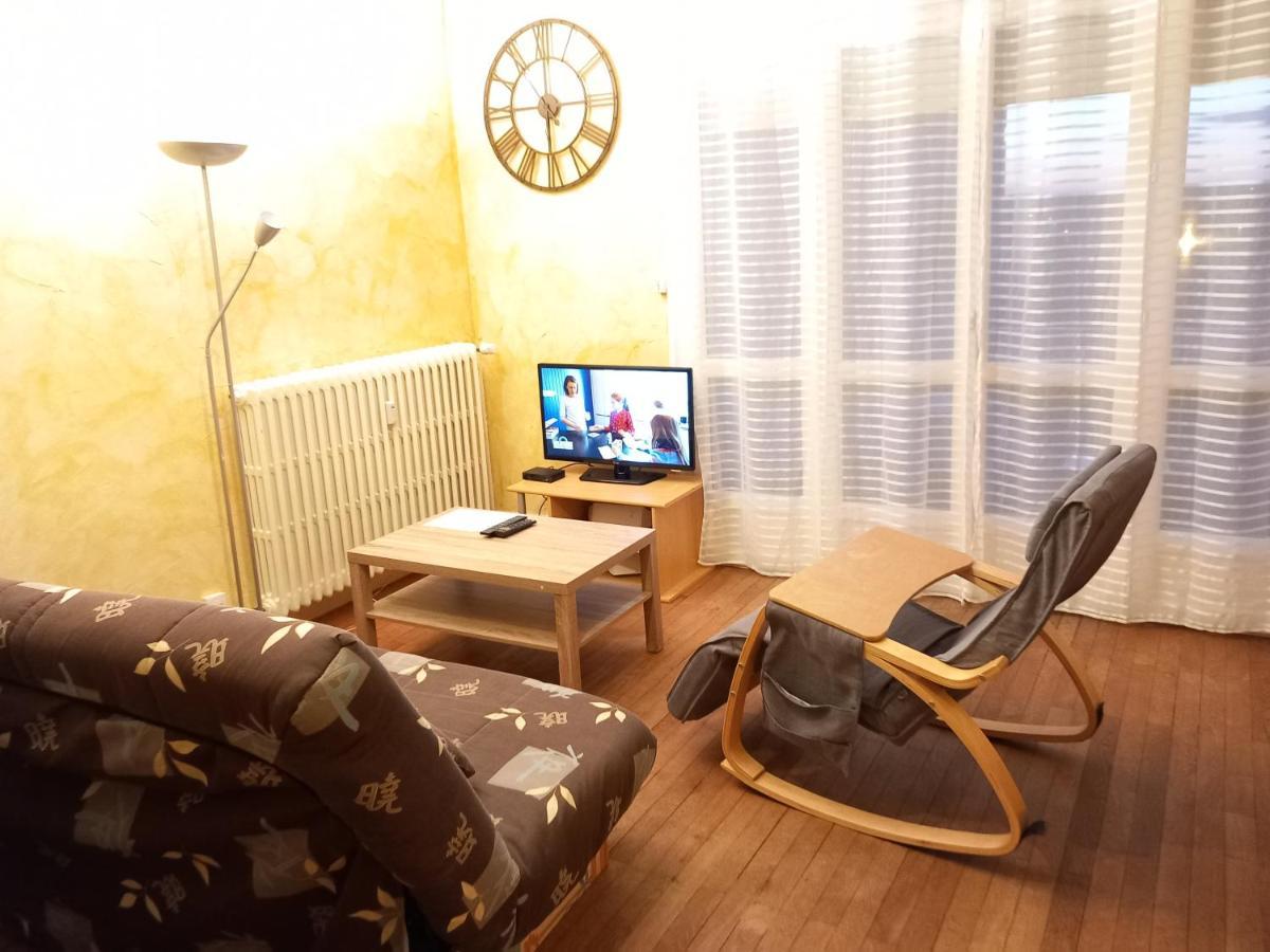 Bellejoie - Appartement T3 - Parking gratuit - Wifi Poitiers Buitenkant foto